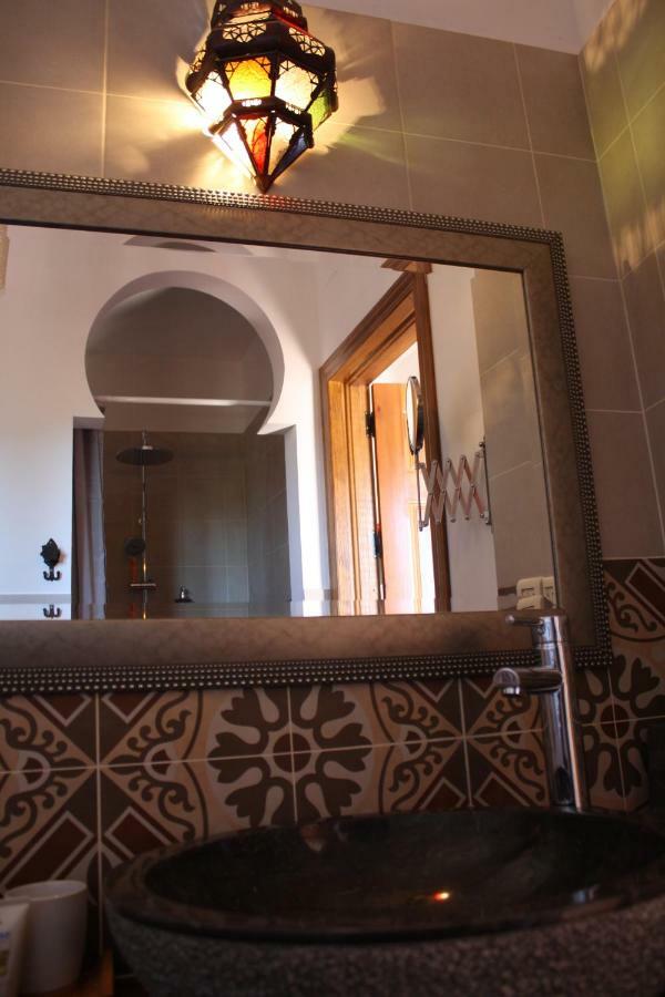 Boutique Bed & Breakfast Casa Utopia Alcaucín Esterno foto