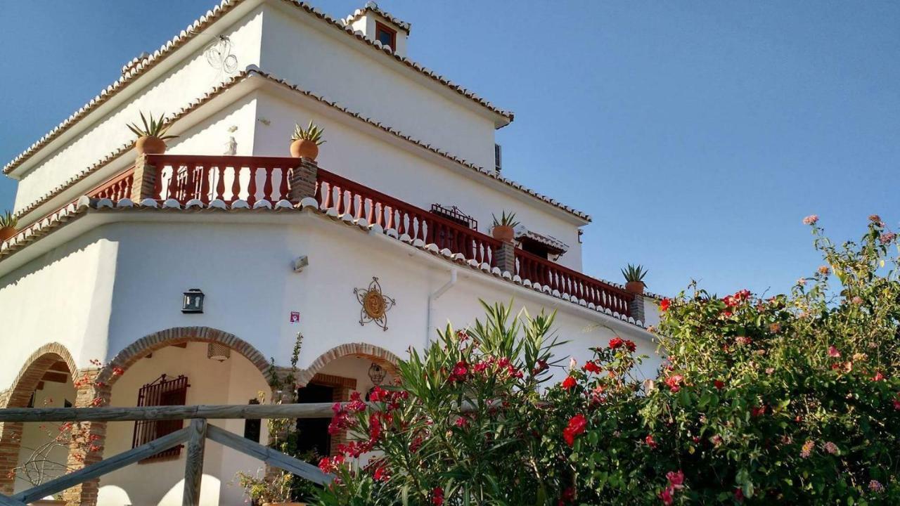 Boutique Bed & Breakfast Casa Utopia Alcaucín Esterno foto