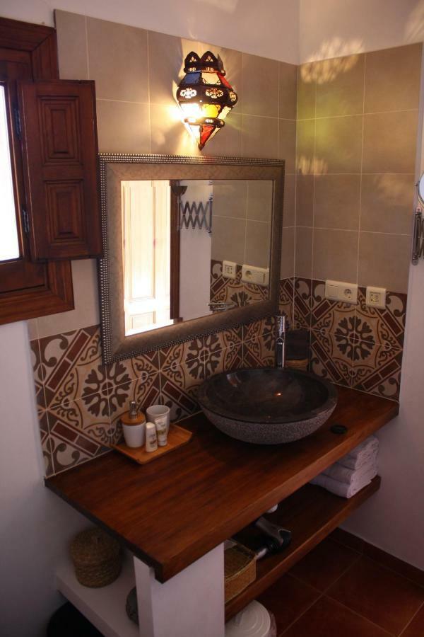Boutique Bed & Breakfast Casa Utopia Alcaucín Esterno foto